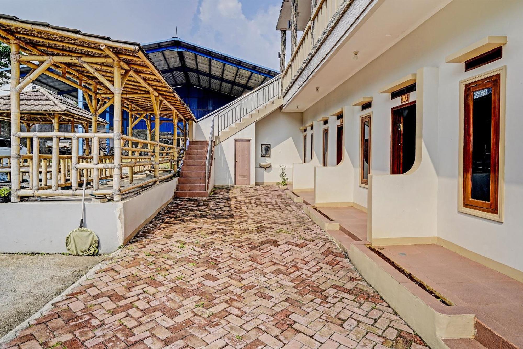Oyo Life 91469 Pondok Pelita Лембанг Экстерьер фото